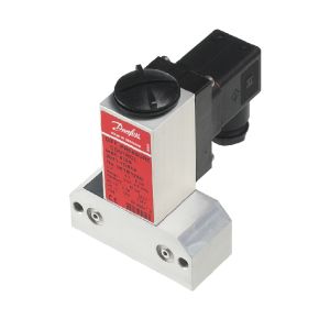 061B128066 Danfoss4.4-72;W/FLANGE PRESSURE SWITCH