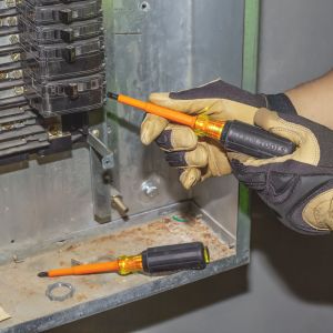 33532-INS Klein Tools Screwdriver Set, 1000V Insulated Slotted and Phillips, 2-Piece