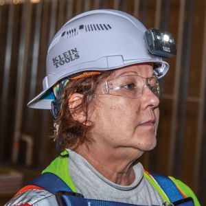 60113RL Klein Tools Hard Hat, Vented, Cap Style with Rechargeable Headlamp, White