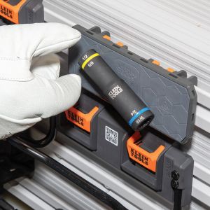 66009 Klein Tools 4-In-1 Flip Quad Socket