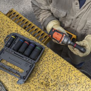 66062 Klein Tools 2-in-1 Impact Socket, 6-Point, 5/8 and 7/16-Inch