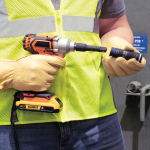 66080 Klein Tools 2-in-1 Penta/Hex Flip Socket with Adapter