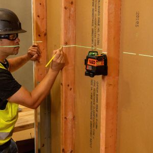 93CPLG Klein Tools Compact Green Planar Self-Leveling Laser Level
