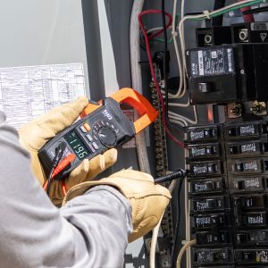 CL710 Klein Tools 600A AC/DC Auto-Ranging Digital Pro Clamp Meter