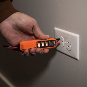 ET45VP Klein Tools AC/DC Voltage and GFCI Receptacle Outlet Test Kit