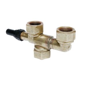 8025TH Three Way Valve High Pressure - image 1