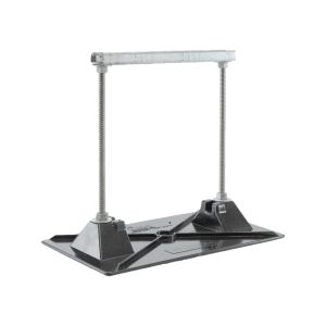 Pipe Support with Strut