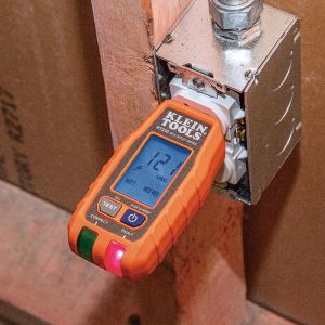 RT250 Klein Tools GFCI Receptacle Tester with LCD