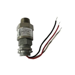 S-9420A Henry Liquid Level Switch, 1/2" MPT Connection 208/240V AC Open
