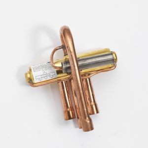 V1-406060-270 Robertshaw REVERSING VALVE