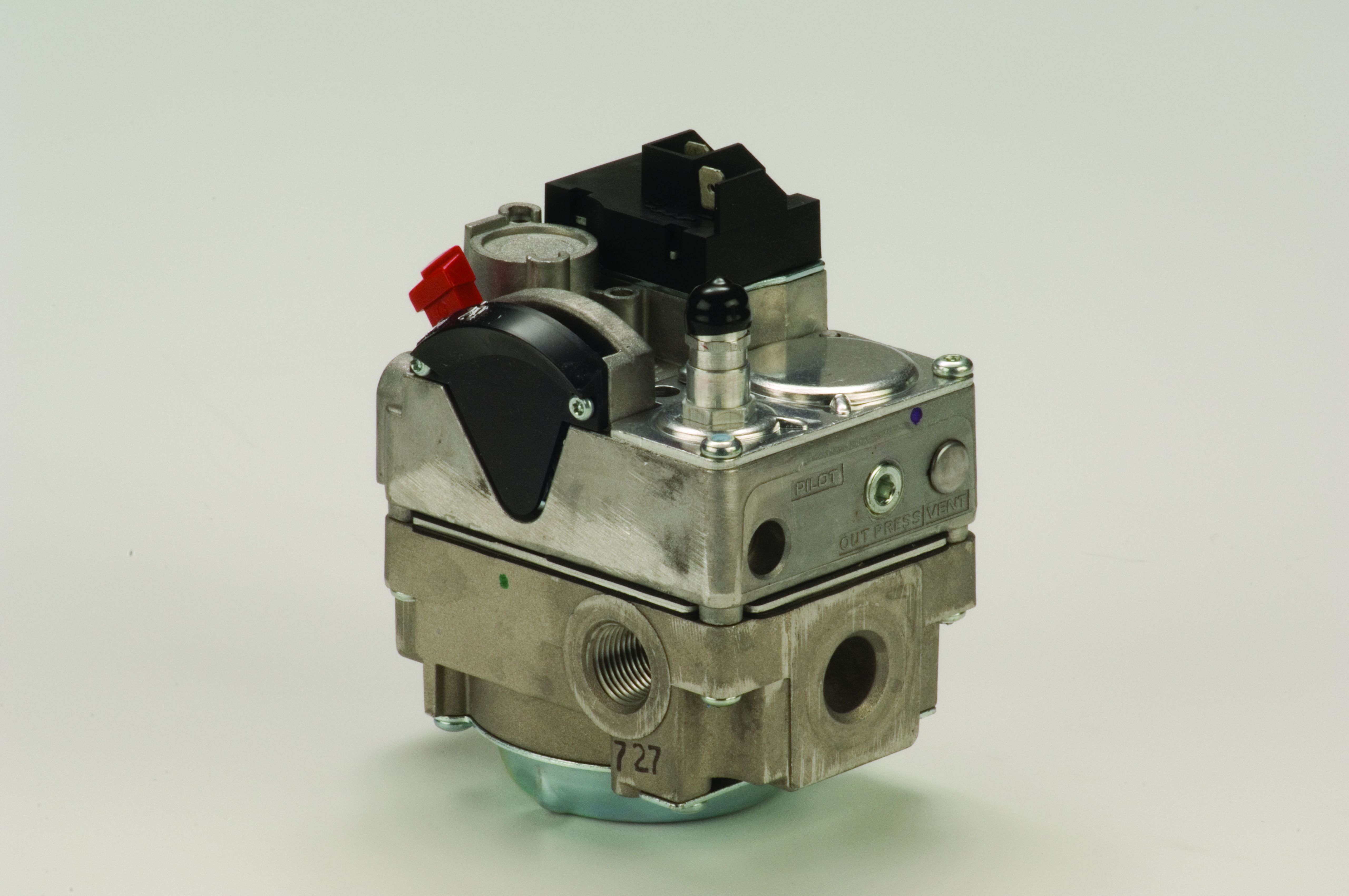 720-055 Robertshaw GAS VALVE 7200DERCS-1
